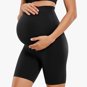 CRZ YOGA Butterluxe Maternity Biker Shorts 6" - size M